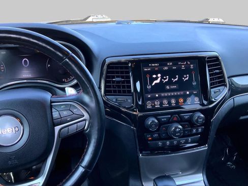 Used 2021 Jeep Grand Cherokee Trailhawk AWD/4WD image 7