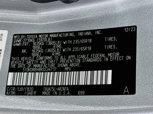 Certified 2024 Toyota Highlander LE AWD/4WD image 31