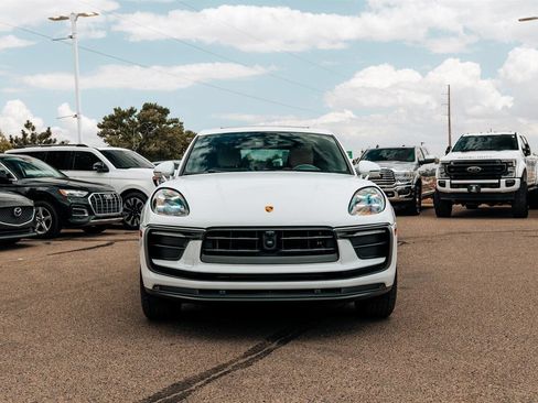 Used 2024 Porsche Macan AWD/4WD image 2