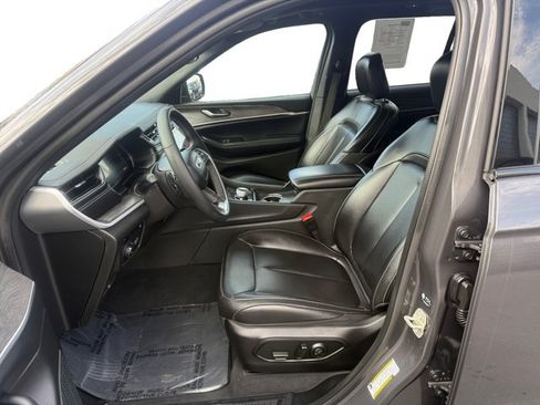 Used 2024 Jeep Grand Cherokee Limited 4xe AWD/4WD image 10