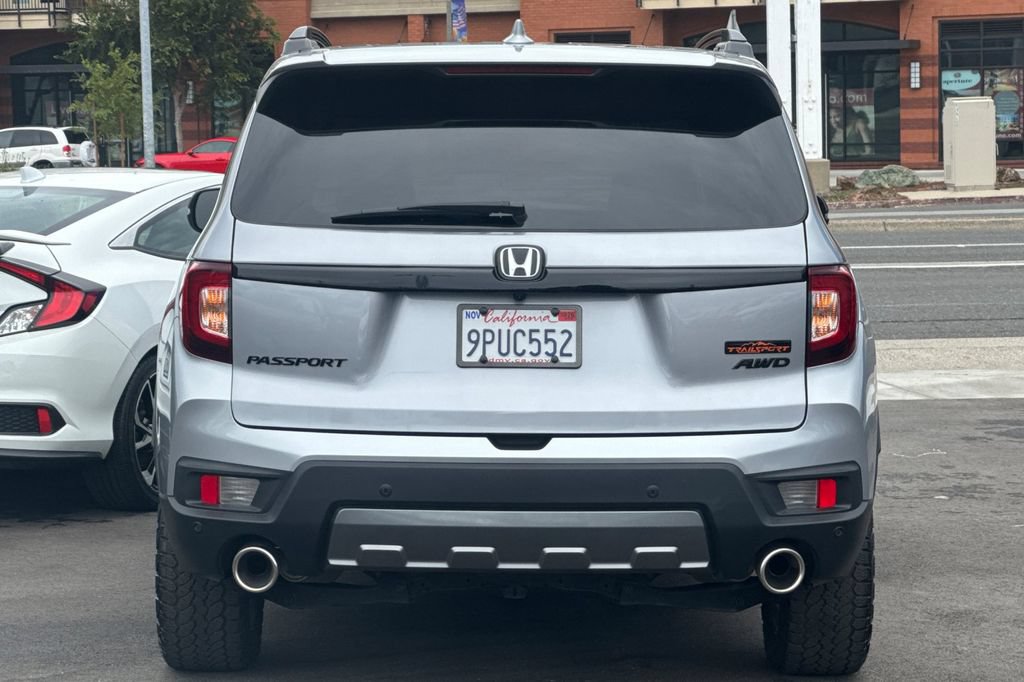 Used 2025 Honda Passport TrailSport image 5