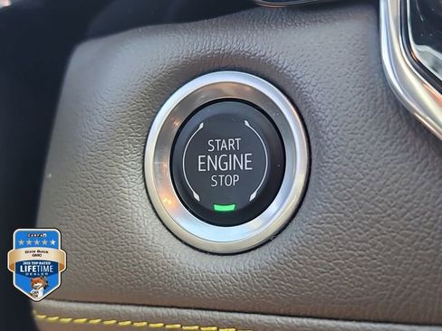 Certified 2024 Chevrolet Colorado ZR2 w/ ZR2 Convenience Package III AWD/4WD image 29