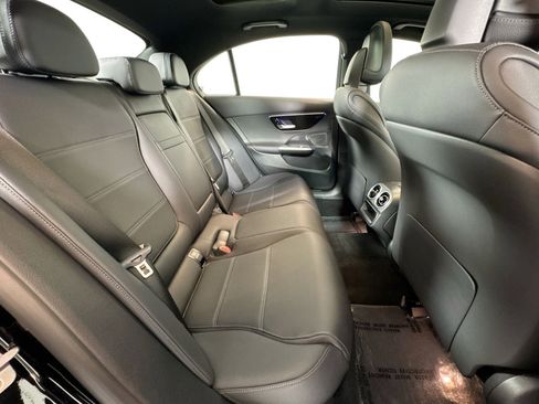 Used 2025 Mercedes-Benz C 300 Sedan image 26