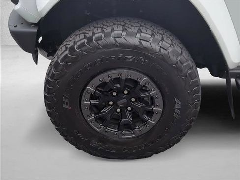 Used 2024 Ford Bronco Raptor w/ Interior Carbon Fiber Pack 6 AWD/4WD image 25