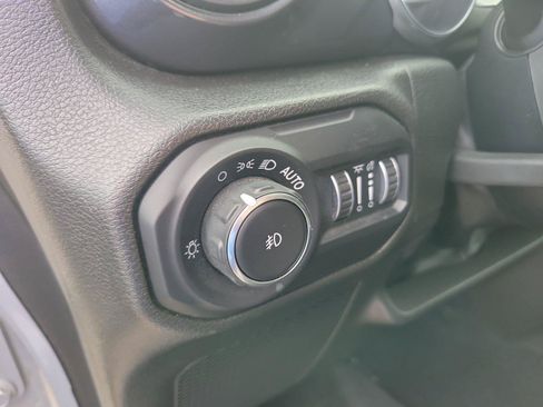 Used 2022 Jeep Wrangler Unlimited Sport AWD/4WD image 20