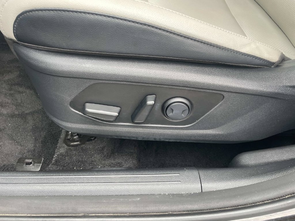 Used 2023 Kia Sportage EX AWD/4WD image 19