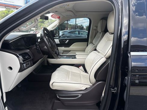 Used 2019 Lincoln Navigator L Black Label w/ Cargo Package AWD/4WD image 13