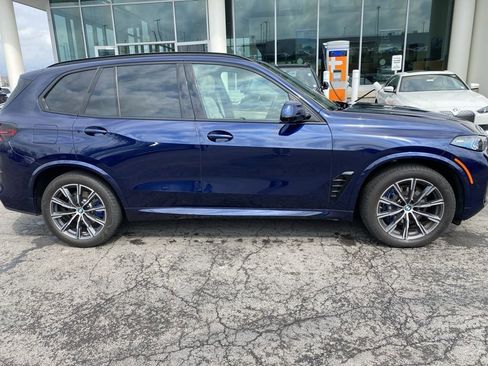 Used 2024 BMW X5 xDrive40i w/ M Sport Package image 4