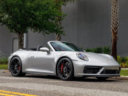 Used 2022 Porsche 911 Carrera GTS RWD image 10