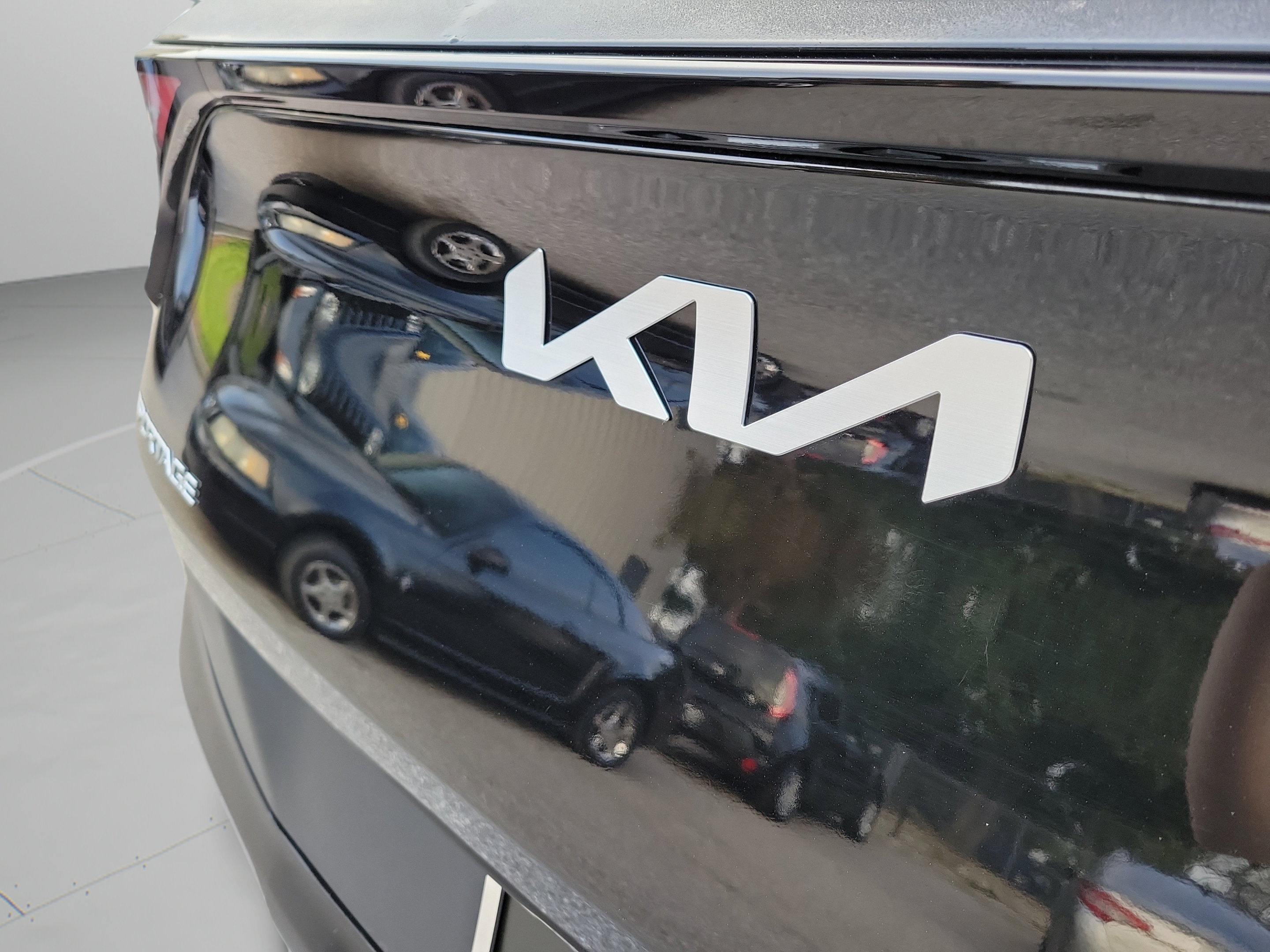 Certified 2023 Kia Sportage EX FWD image 29