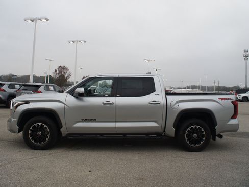Used 2022 Toyota Tundra SR5 image 12