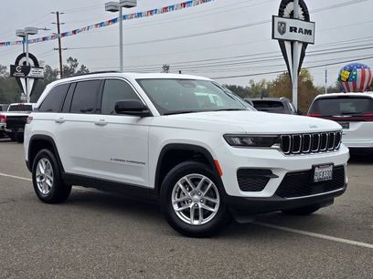 Used 2025 Jeep Grand Cherokee Laredo X w/ Luxury Tech Group I