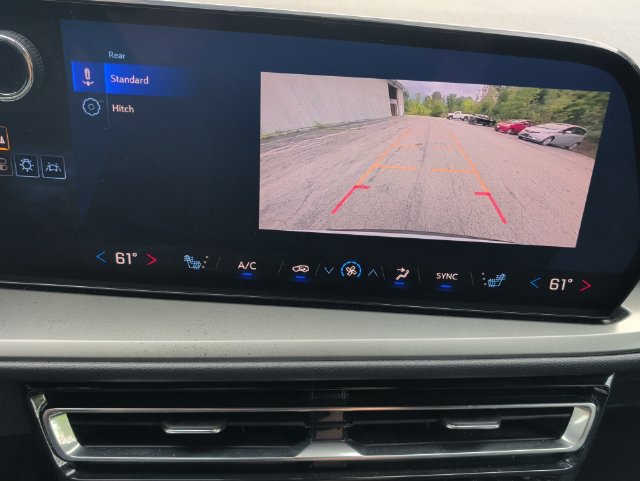Used 2025 Chevrolet Traverse LT AWD/4WD image 24