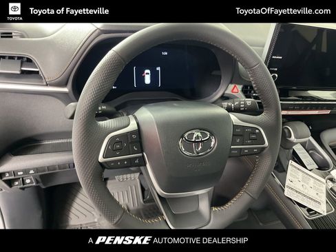 New 2026 Toyota Sienna XLE Woodland Edition image 29