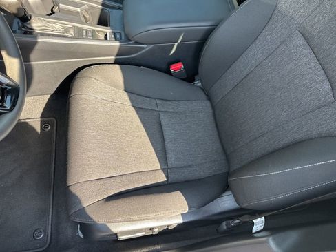 Certified 2025 Honda Accord SE image 25