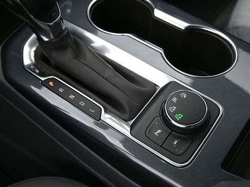 Used 2022 Chevrolet Blazer LT image 34