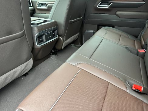 New 2026 GMC Sierra 2500 Denali w/ Denali Reserve Package image 12