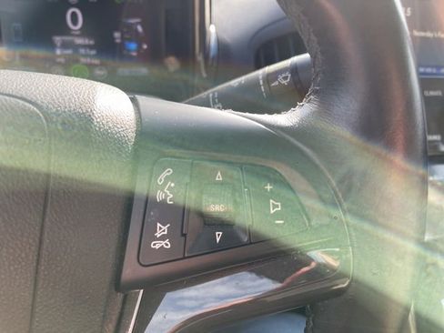 Used 2012 Chevrolet Volt Premium w/ Premium Trim Package image 17