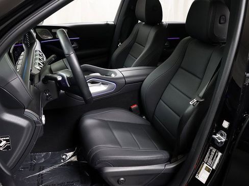 Certified 2025 Mercedes-Benz GLS 450 4MATIC image 10