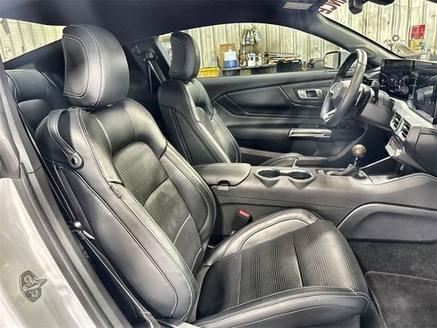 Used 2025 Ford Mustang GT Premium w/ GT Performance Package image 29