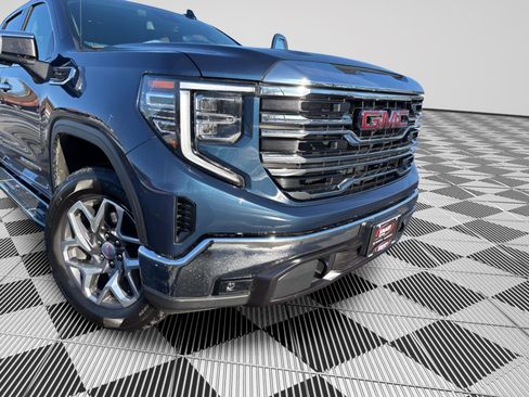 Used 2023 GMC Sierra 1500 SLT w/ SLT Premium Package image 7