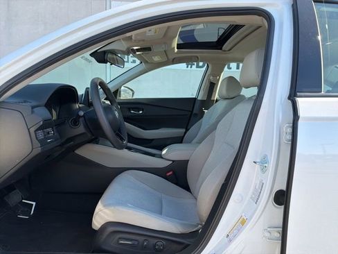Used 2025 Honda Accord SE image 14