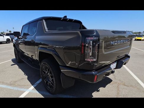 Used 2024 GMC Hummer EV 2X AWD/4WD image 8