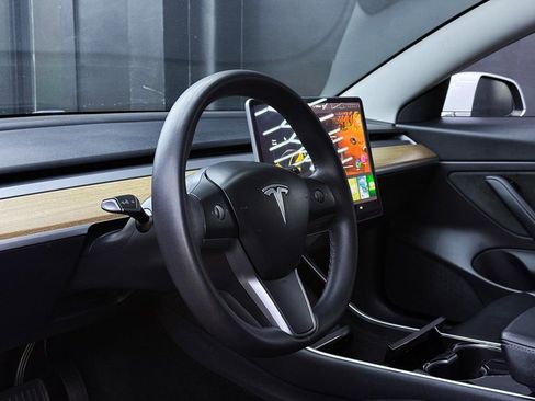 Used 2020 Tesla Model 3 Long Range image 15