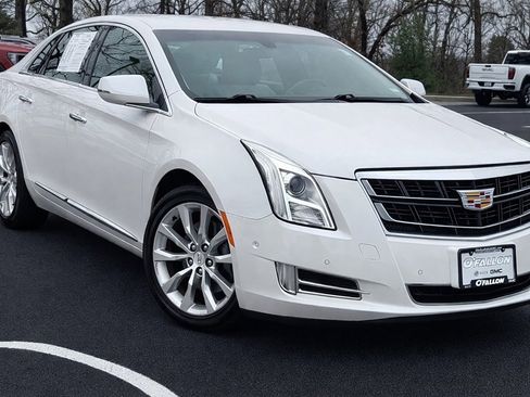 Used 2017 Cadillac XTS Luxury image 1