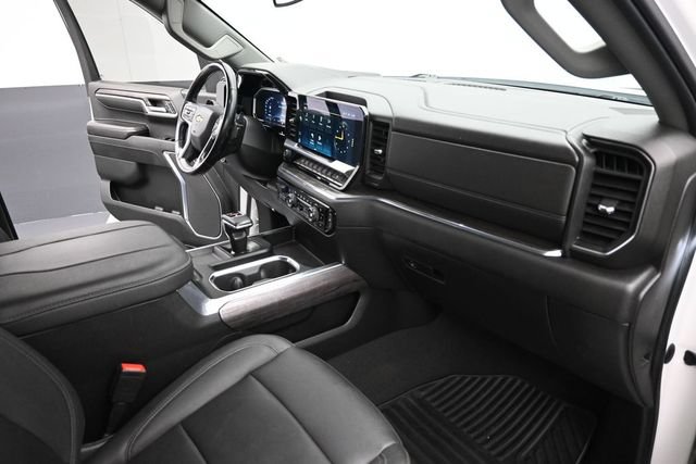 Used 2023 Chevrolet Silverado 1500 LTZ w/ LTZ Convenience Package II AWD/4WD image 27