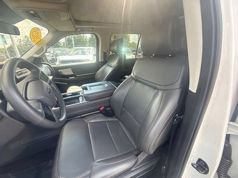 Used 2025 Ford Expedition Active AWD/4WD image 20