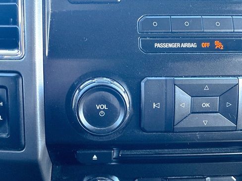 Used 2015 Ford F150 XLT w/ Equipment Group 301A Mid image 27