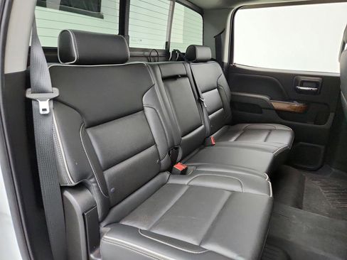 Used 2019 Chevrolet Silverado 2500 High Country w/ Duramax Plus Package image 28