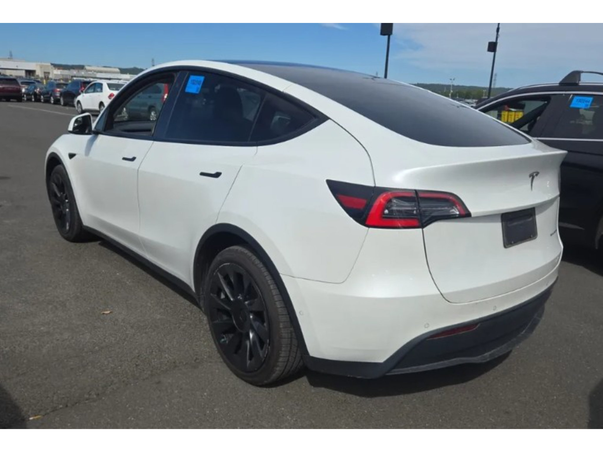 Used 2021 Tesla Model Y Long Range AWD/4WD image 4