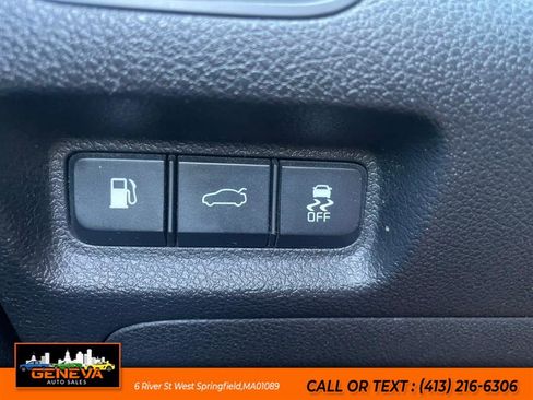 Used 2019 Kia Optima S w/ S Panoramic Sunroof Package image 23