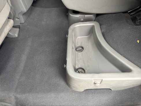 Used 2019 Nissan Frontier SV image 34