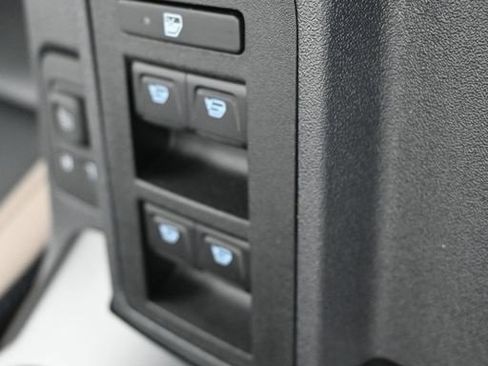 Used 2024 Ford Bronco Wildtrak image 21