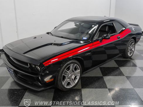 Used 2012 Dodge Challenger R/T image 33