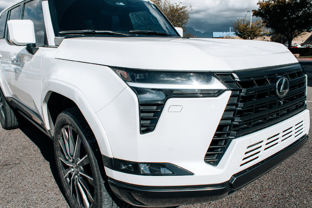 Used 2024 Lexus GX 550 w/ Accessory Package (Z1) AWD/4WD image 9