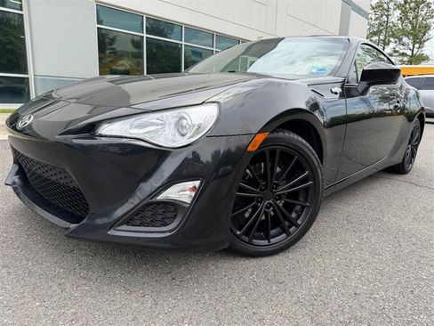 Used 2016 Scion FR-S RWD image 2