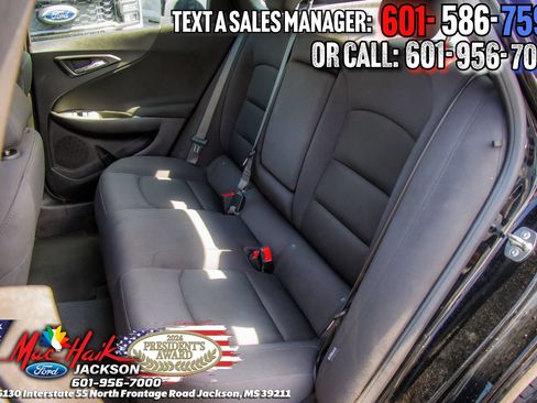 Used 2025 Chevrolet Malibu LT FWD image 7