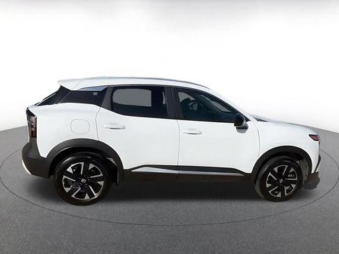 Used 2026 Nissan Kicks SV w/ Cold Weather Package AWD/4WD image 15