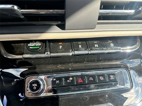 New 2026 Lincoln Corsair Premiere image 20