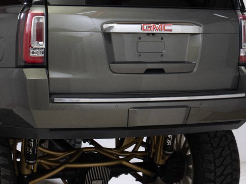 Used 2018 GMC Yukon XL Denali w/ Denali Ultimate Package image 15