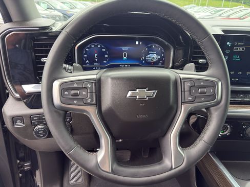Certified 2023 Chevrolet Silverado 1500 RST w/ Z71 Off-Road Package AWD/4WD image 17