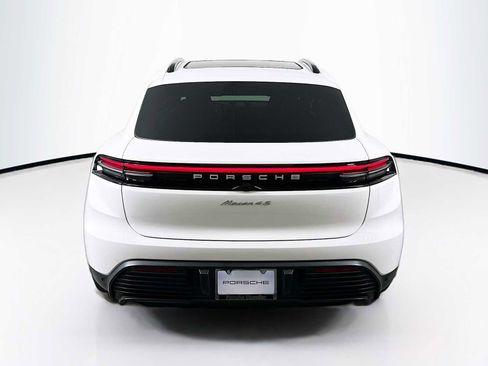 Certified 2025 Porsche Macan 4S Electric image 10