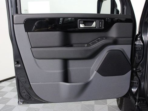 Used 2024 INEOS Grenadier Fieldmaster Edition image 16