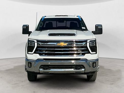 Used 2024 Chevrolet Silverado 3500 LTZ w/ LTZ Plus Package AWD/4WD image 8