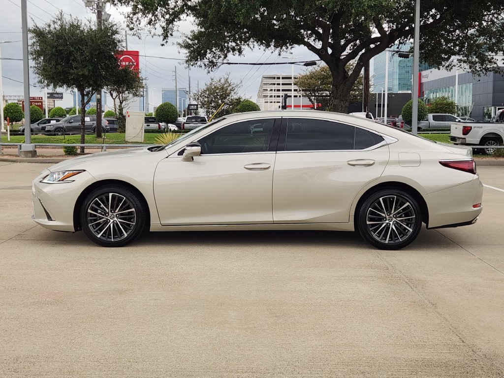 Certified 2025 Lexus ES 350 w/ Premium Package FWD image 4
