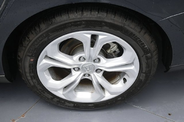 Certified 2025 Honda Accord LX image 26